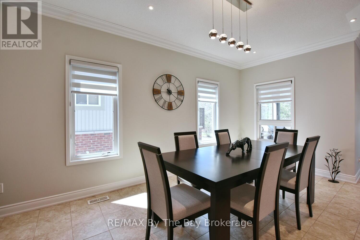 108 Royal Beech Drive, Wasaga Beach, Ontario  L9Z 1M5 - Photo 18 - S12112018