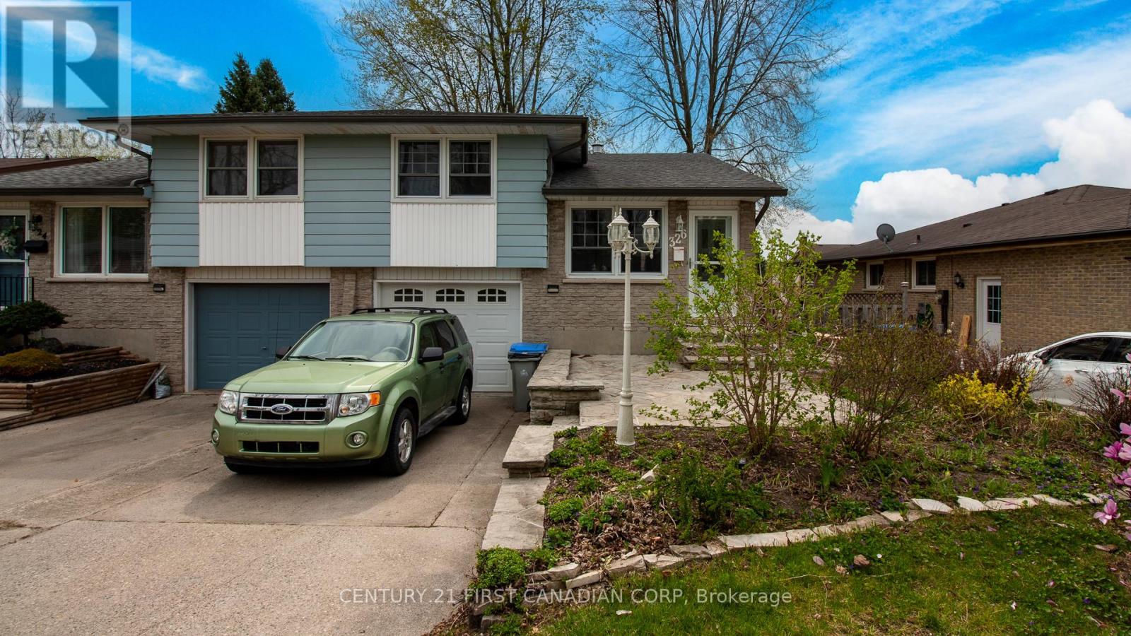 Property at 326 BURNS STREET image 2