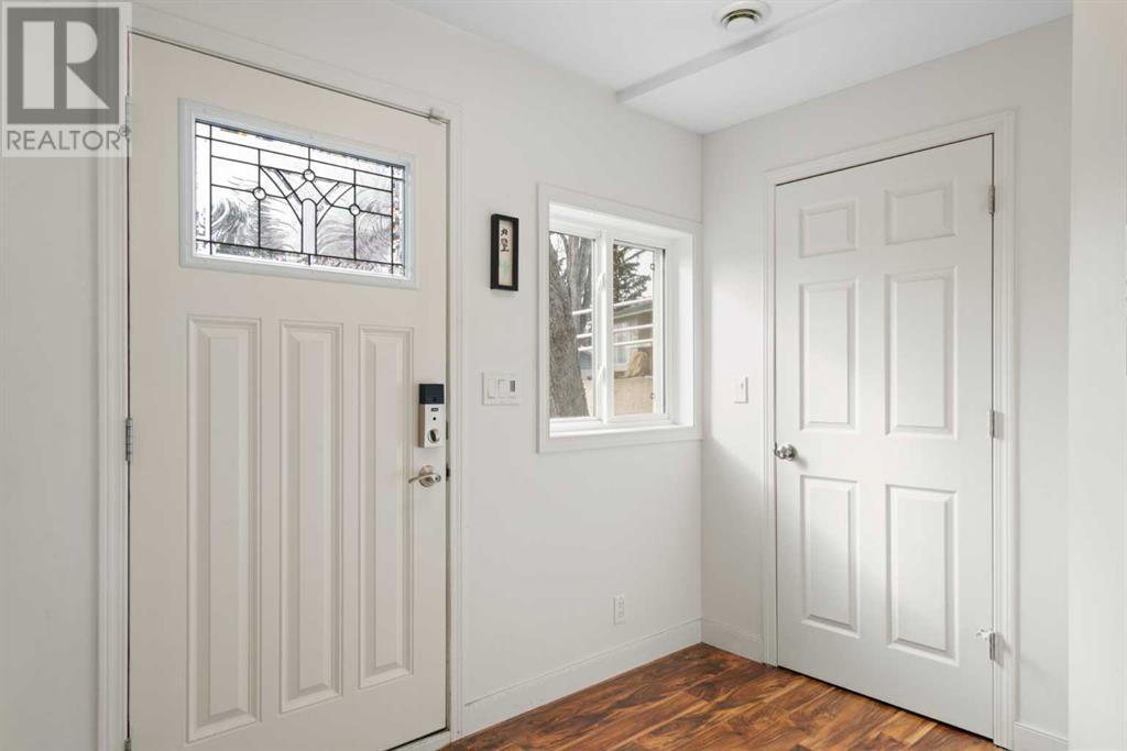 Property at 616 Hunterston Bay NW image 3