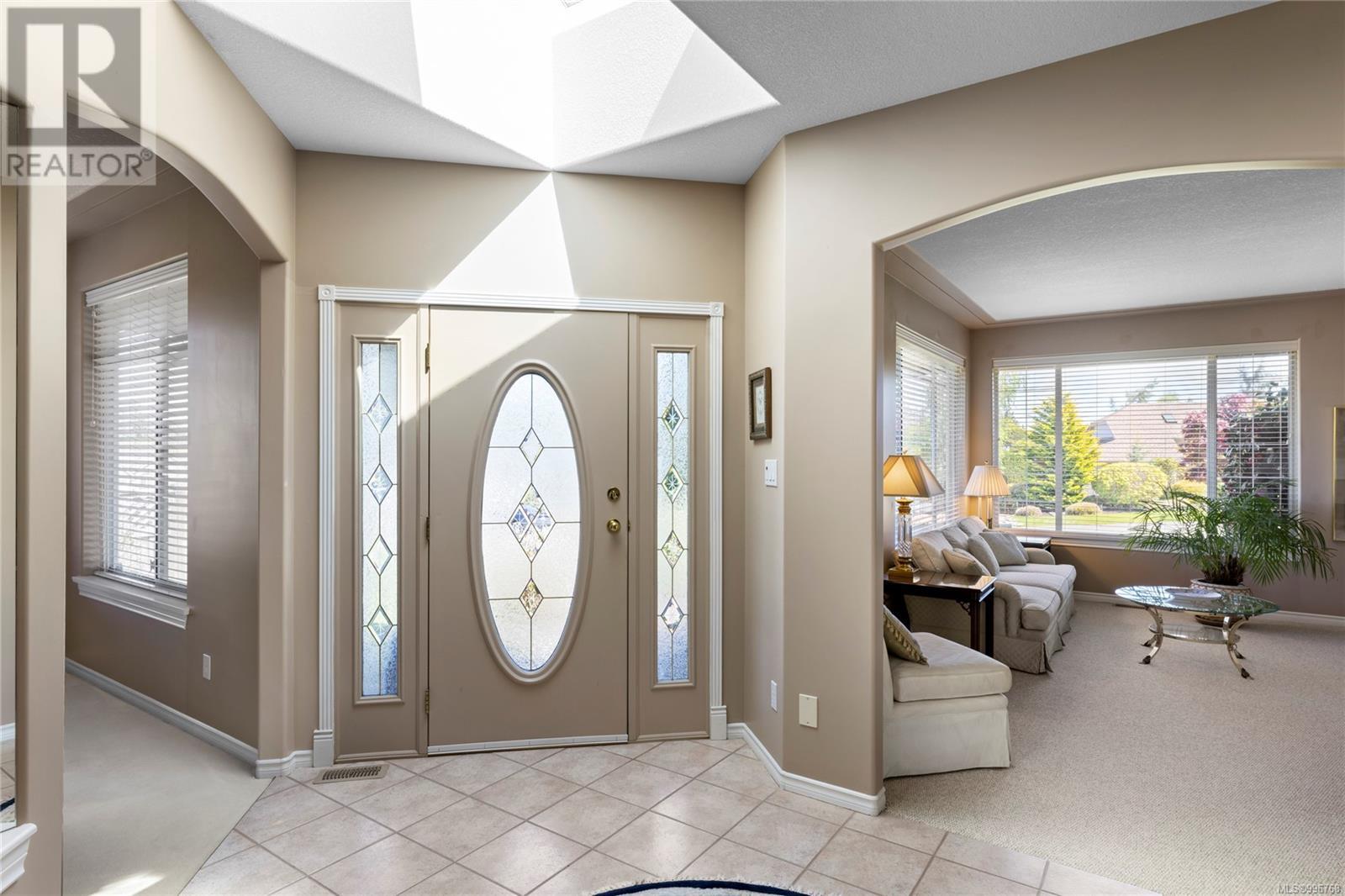 Property at 508 Dogleg Close image 5