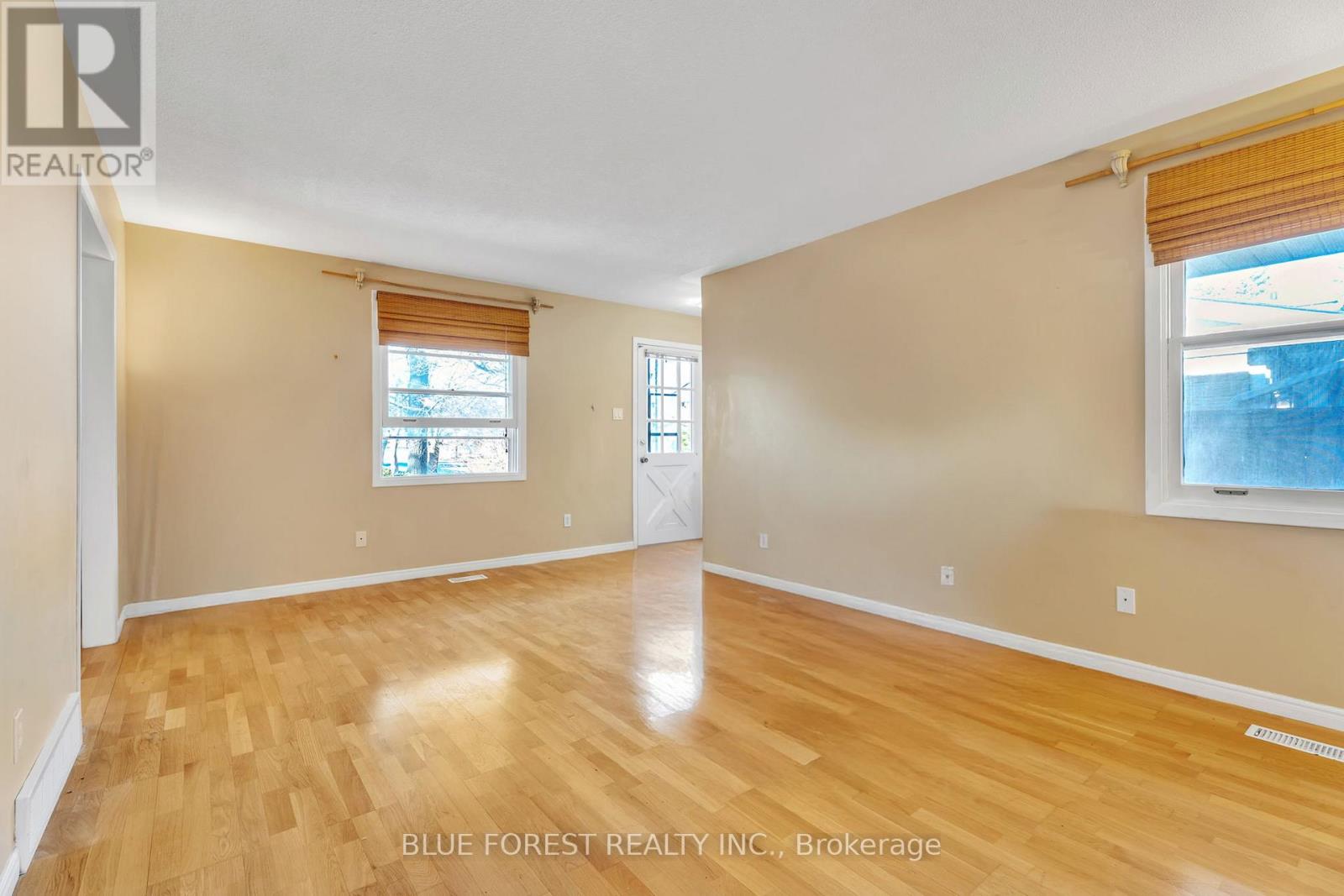 419 Castlegrove Boulevard, London North (North K), Ontario  N6G 1K7 - Photo 5 - X12109574