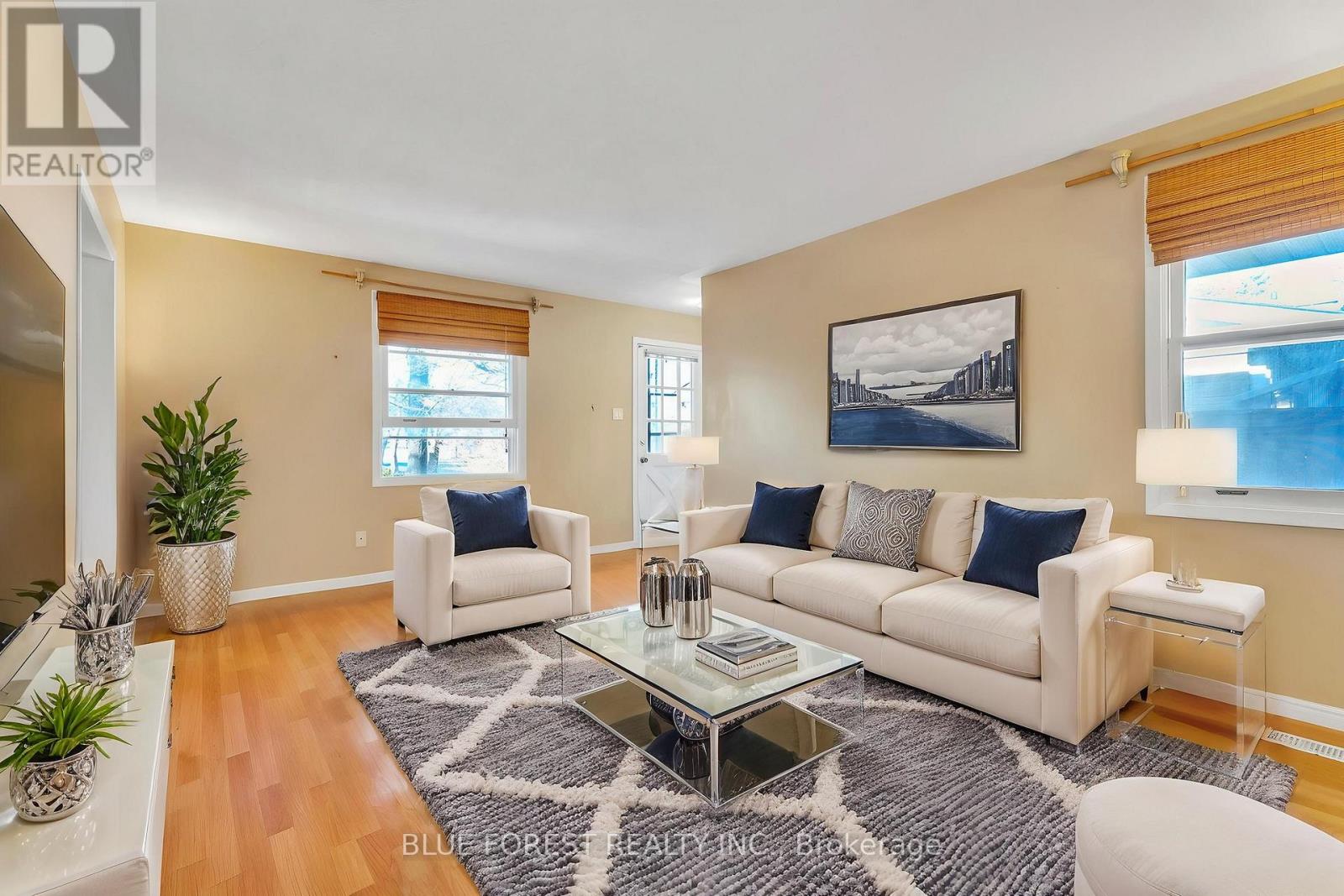 419 Castlegrove Boulevard, London North, Ontario  N6G 1K7 - Photo 4 - X12109574