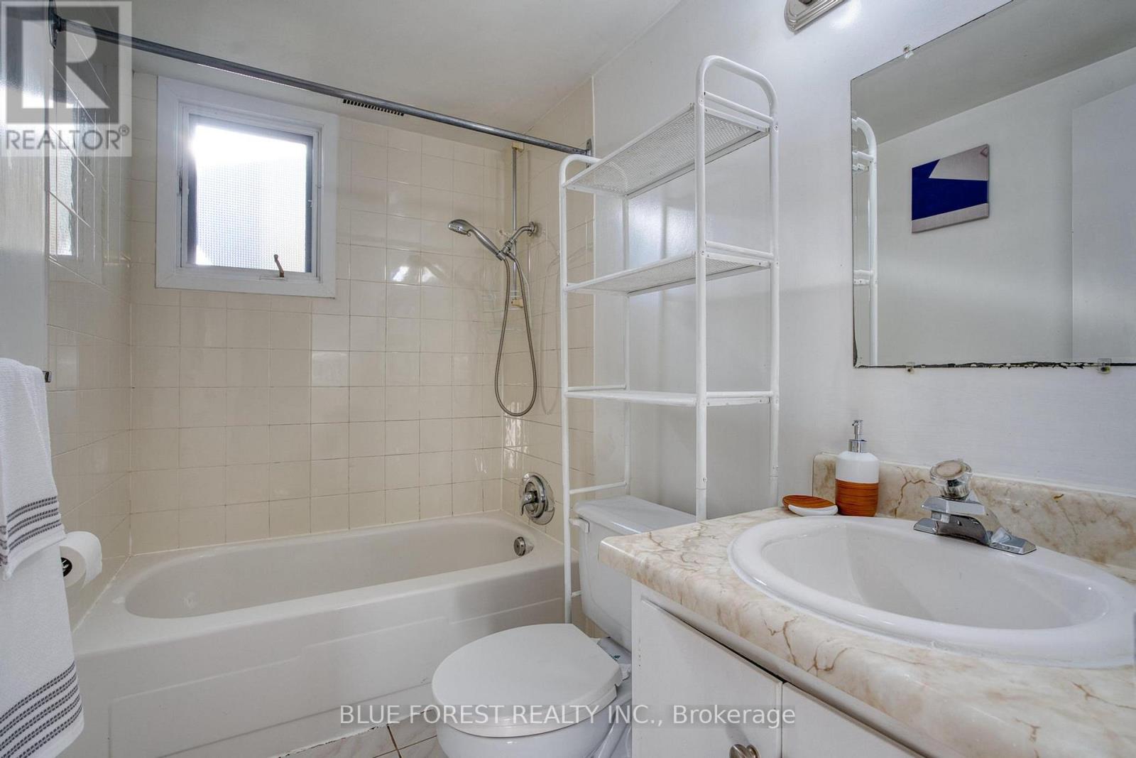 419 Castlegrove Boulevard, London North, Ontario  N6G 1K7 - Photo 33 - X12109574