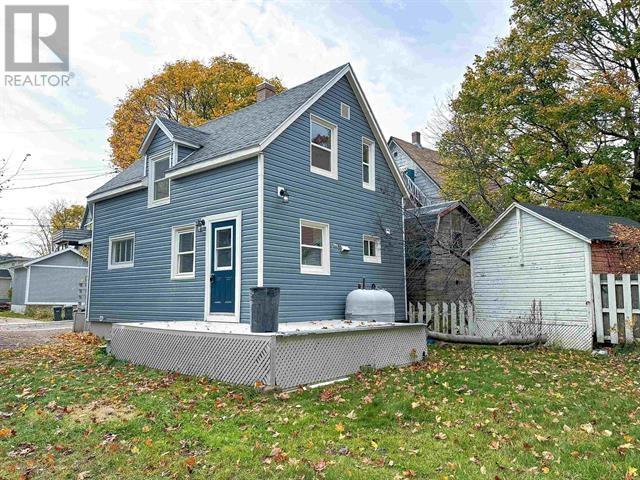 24 Pleasant Street, Charlottetown, Prince Edward Island  C1A 5E5 - Photo 16 - 202509244