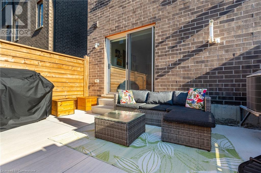 16 Raspberry Lane, Mount Hope, Ontario  L0R 1W0 - Photo 43 - 40722962