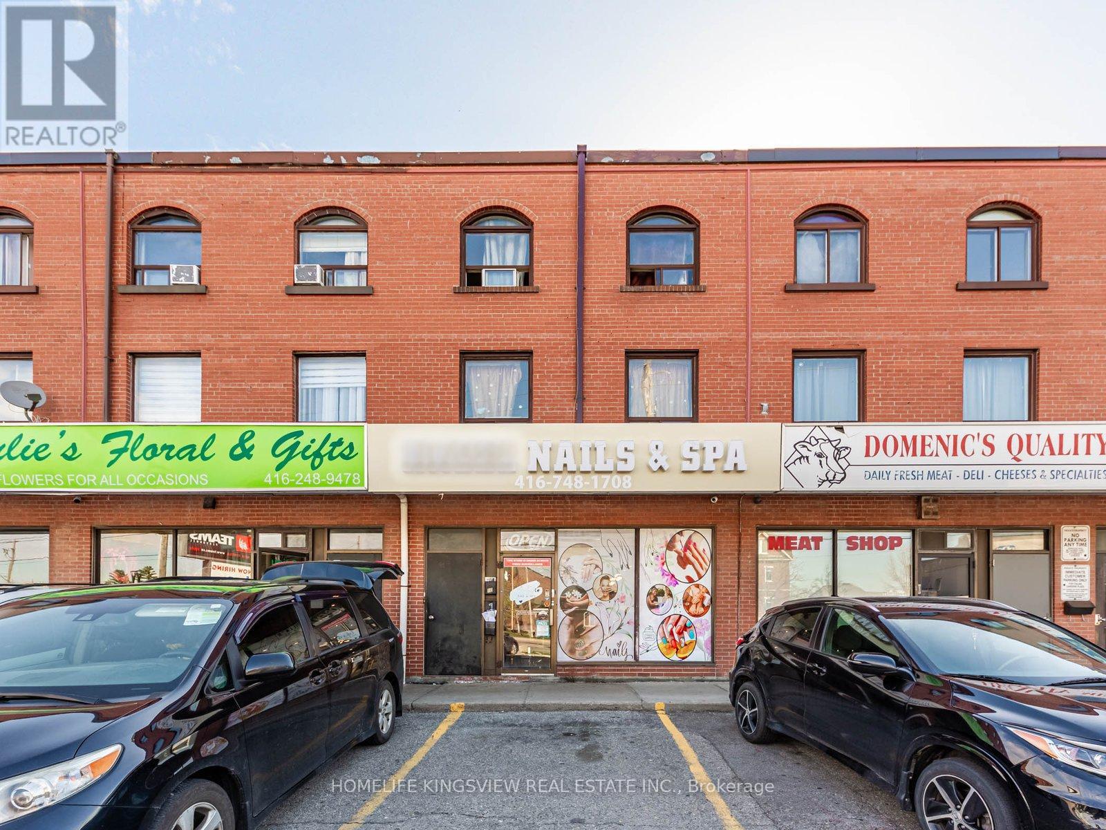 Property at 5 - 2965 ISLINGTON AVENUE image 1