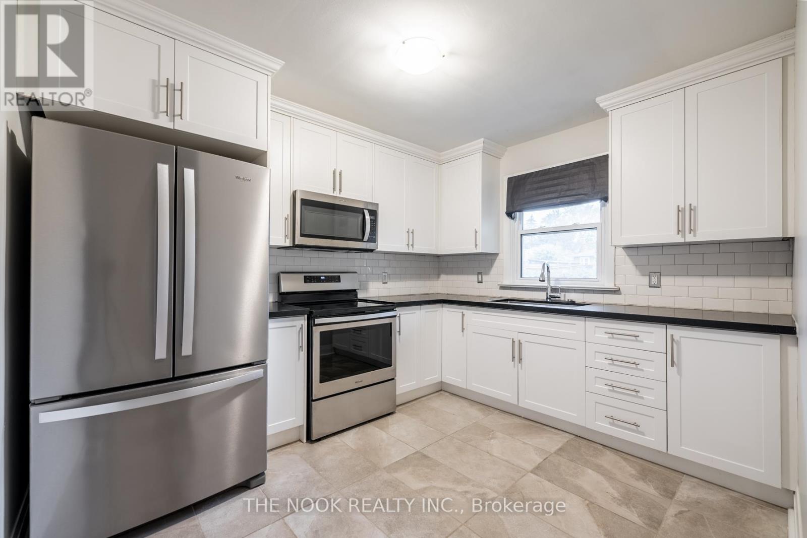 866 Regent Drive, Oshawa, Ontario  L1G 1J1 - Photo 9 - E12112227