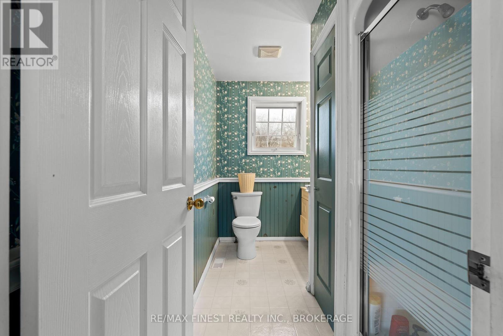541 Glen Tay Road, Tay Valley, Ontario  K7H 3C6 - Photo 14 - X12112069