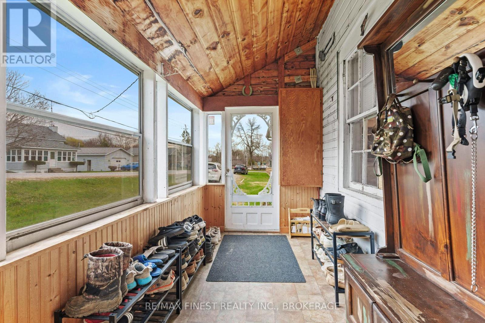 541 Glen Tay Road, Tay Valley, Ontario  K7H 3C6 - Photo 7 - X12112069