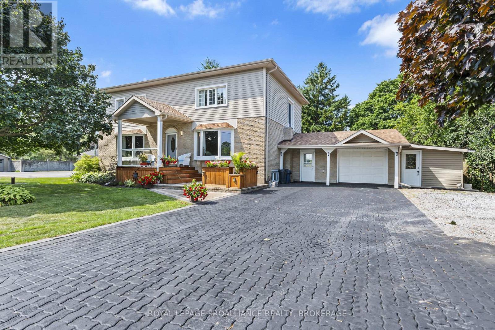 2112 Burbrook Road, Kingston, Ontario  K7L 4V4 - Photo 2 - X12112108