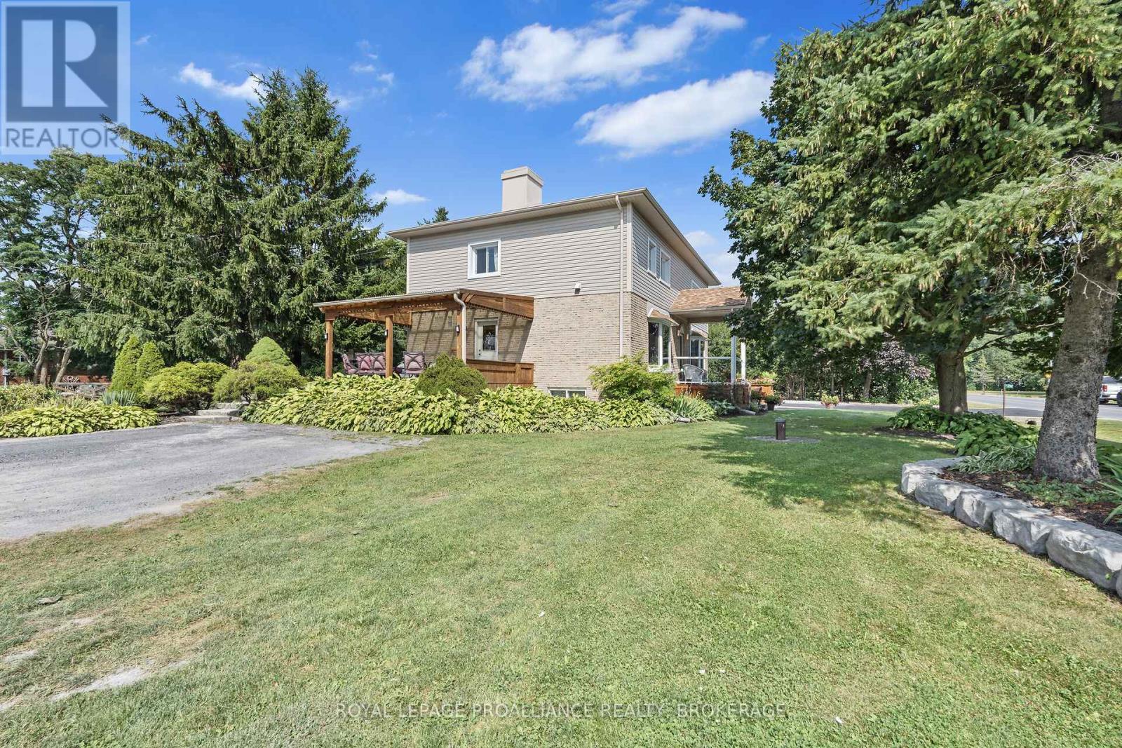 2112 Burbrook Road, Kingston, Ontario  K7L 4V4 - Photo 38 - X12112108