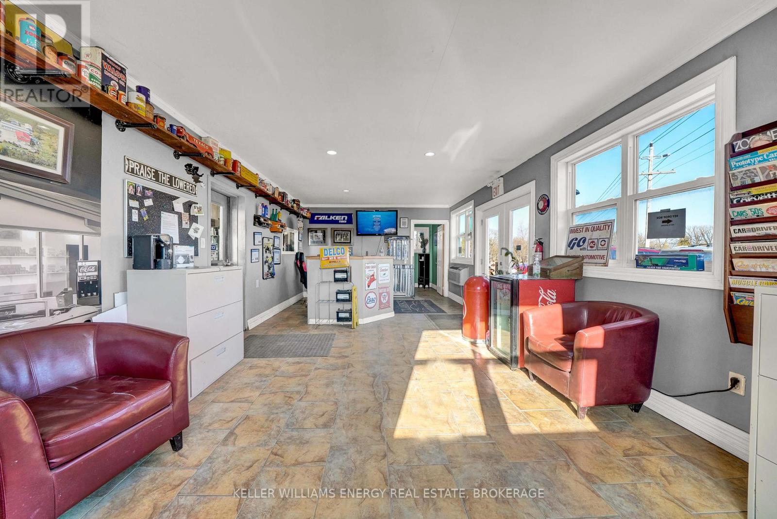 73 Cleminson Street, Prince Edward County, Ontario  K0K 3L0 - Photo 5 - X12112088