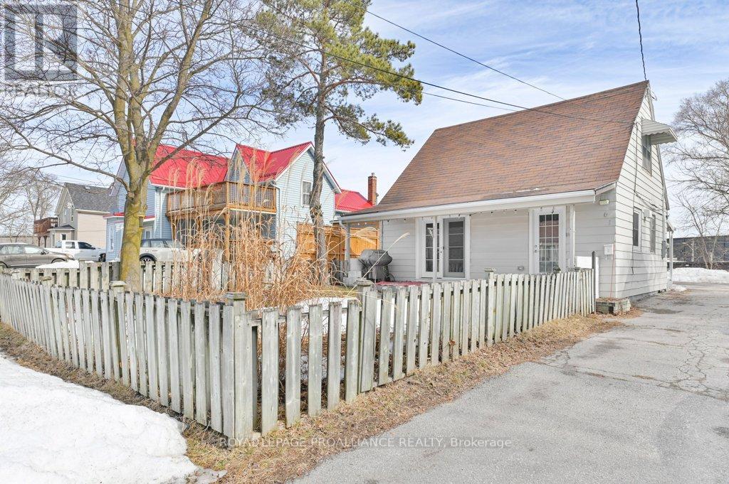 Property at 61 DELANEY STREET image 2