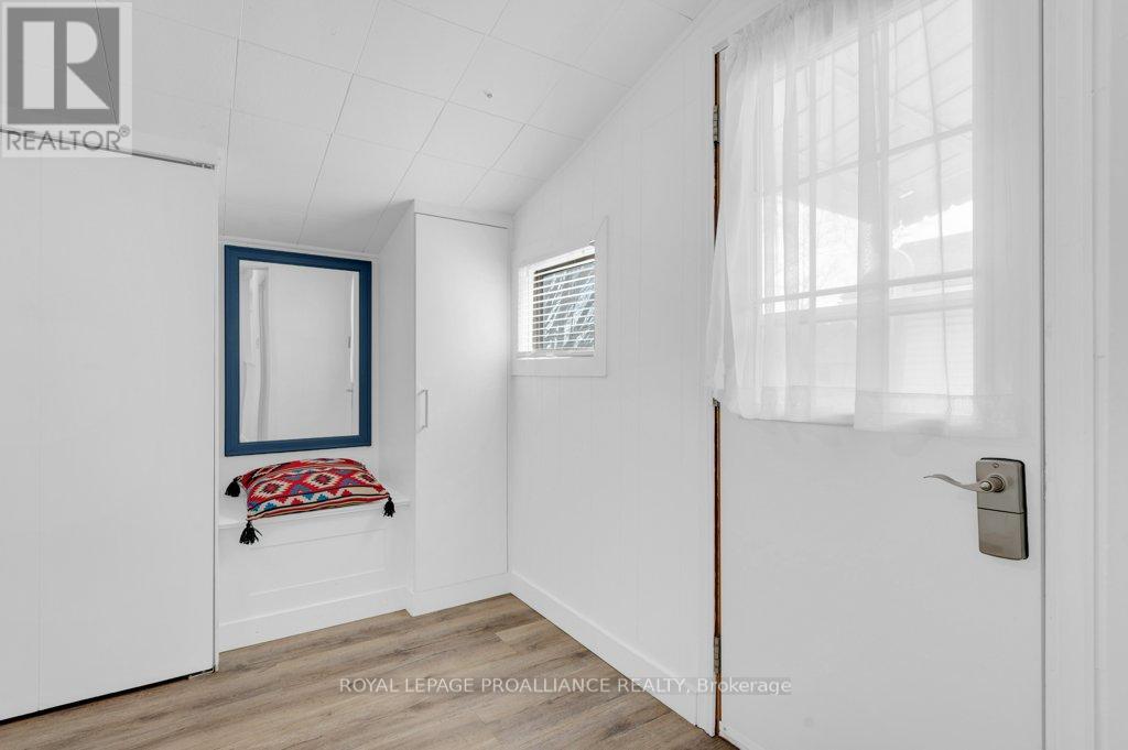 61 Delaney Street, Quinte West, Ontario K8V 4L7 - Photo 20 - X12112109