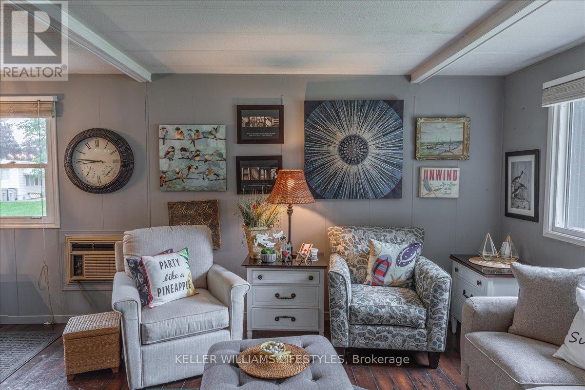 244 Southwind Court, Lambton Shores (Grand Bend), Ontario  N0M 1T0 - Photo 11 - X12112055