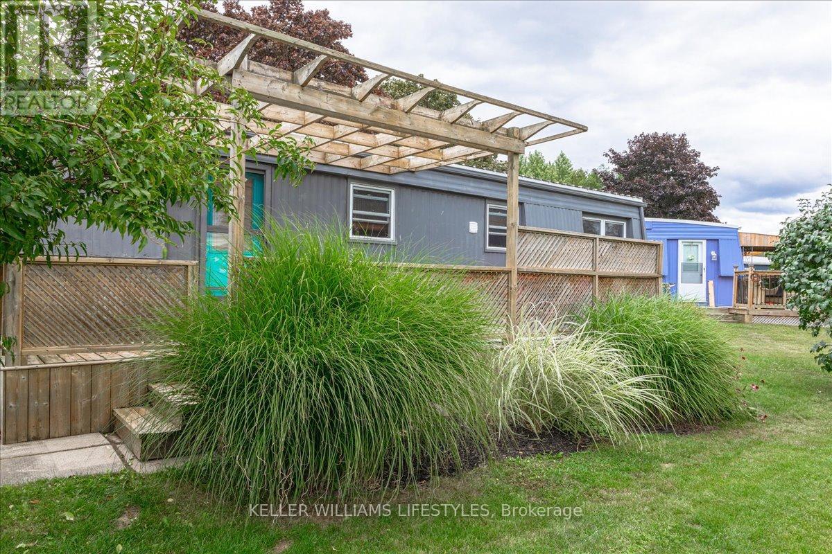 244 Southwind Court, Lambton Shores (Grand Bend), Ontario  N0M 1T0 - Photo 27 - X12112055