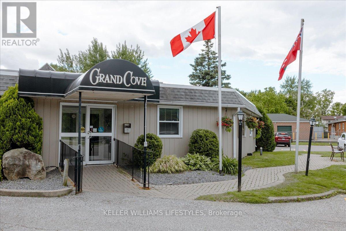 244 Southwind Court, Lambton Shores (Grand Bend), Ontario  N0M 1T0 - Photo 33 - X12112055