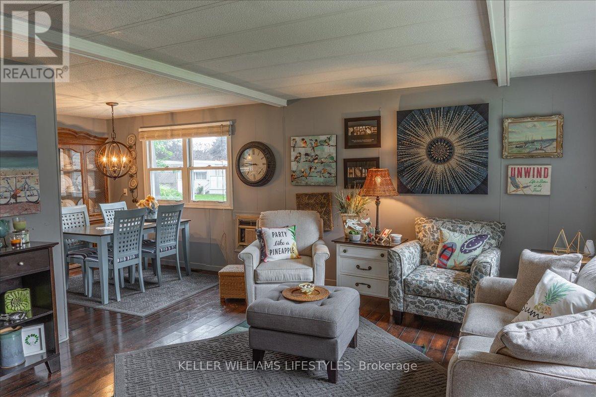 244 Southwind Court, Lambton Shores (Grand Bend), Ontario  N0M 1T0 - Photo 7 - X12112055