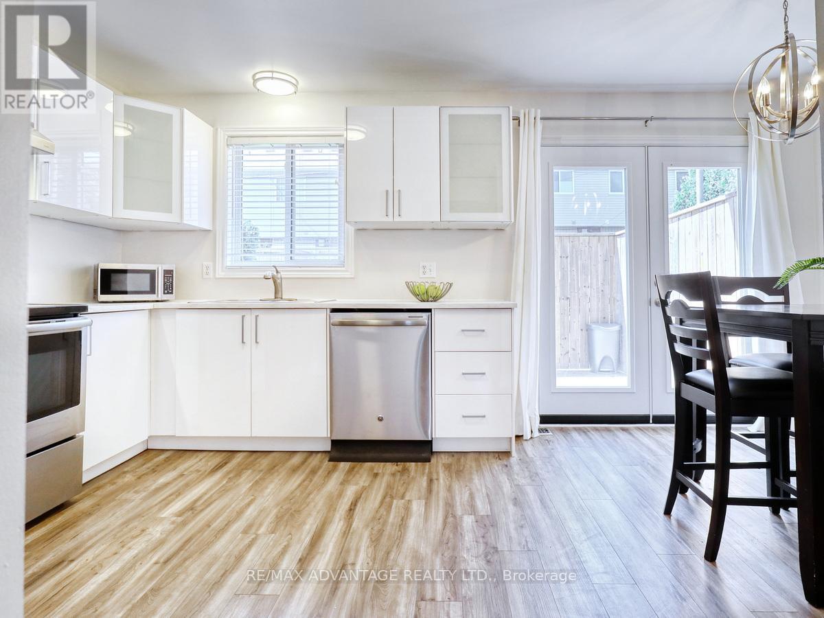 74 - 70 Chapman Court, London North (North I), Ontario  N6G 4Z4 - Photo 11 - X12112091
