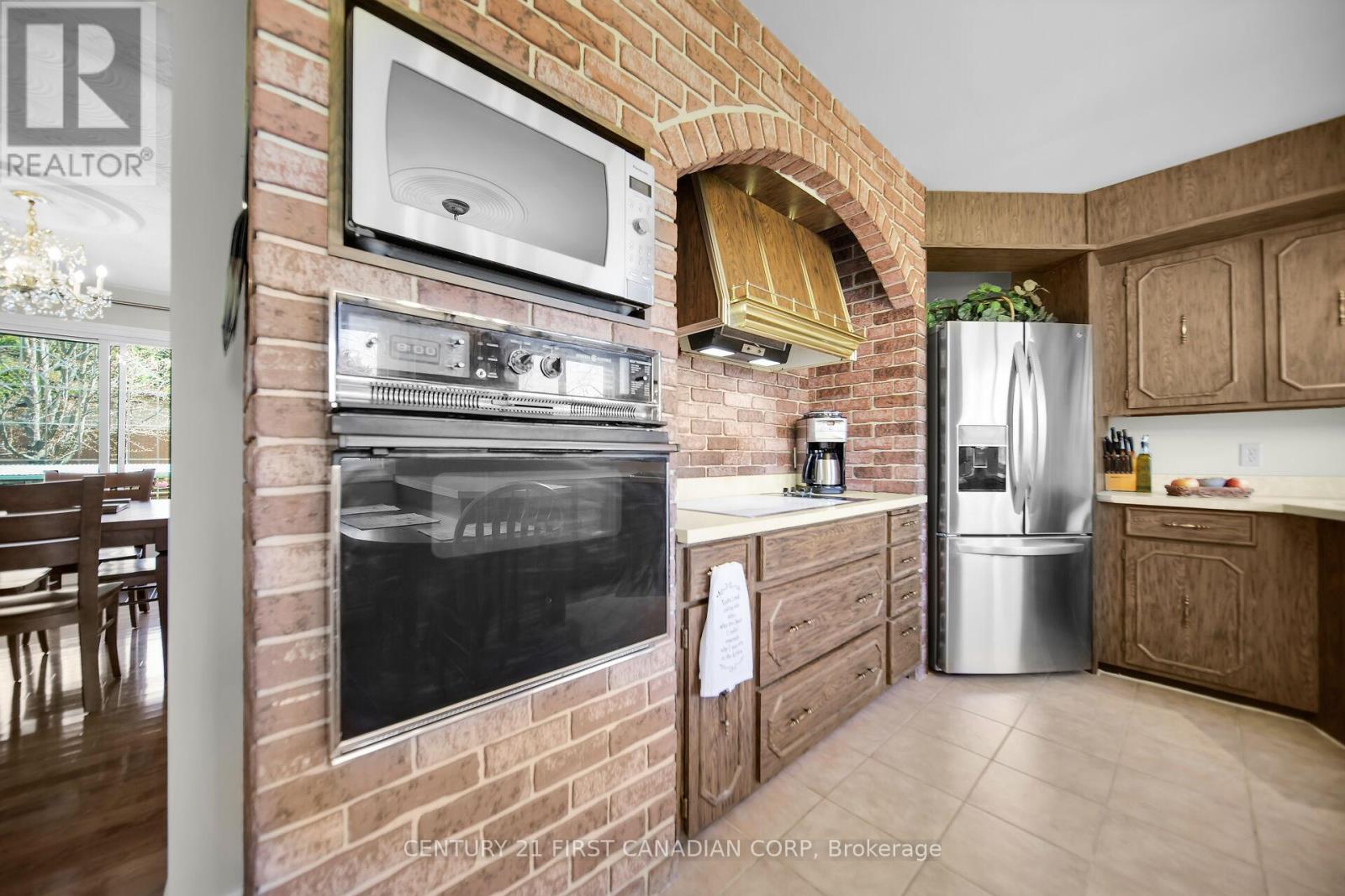 10016 Graham Road, West Elgin, Ontario  N0L 2P0 - Photo 14 - X12112116