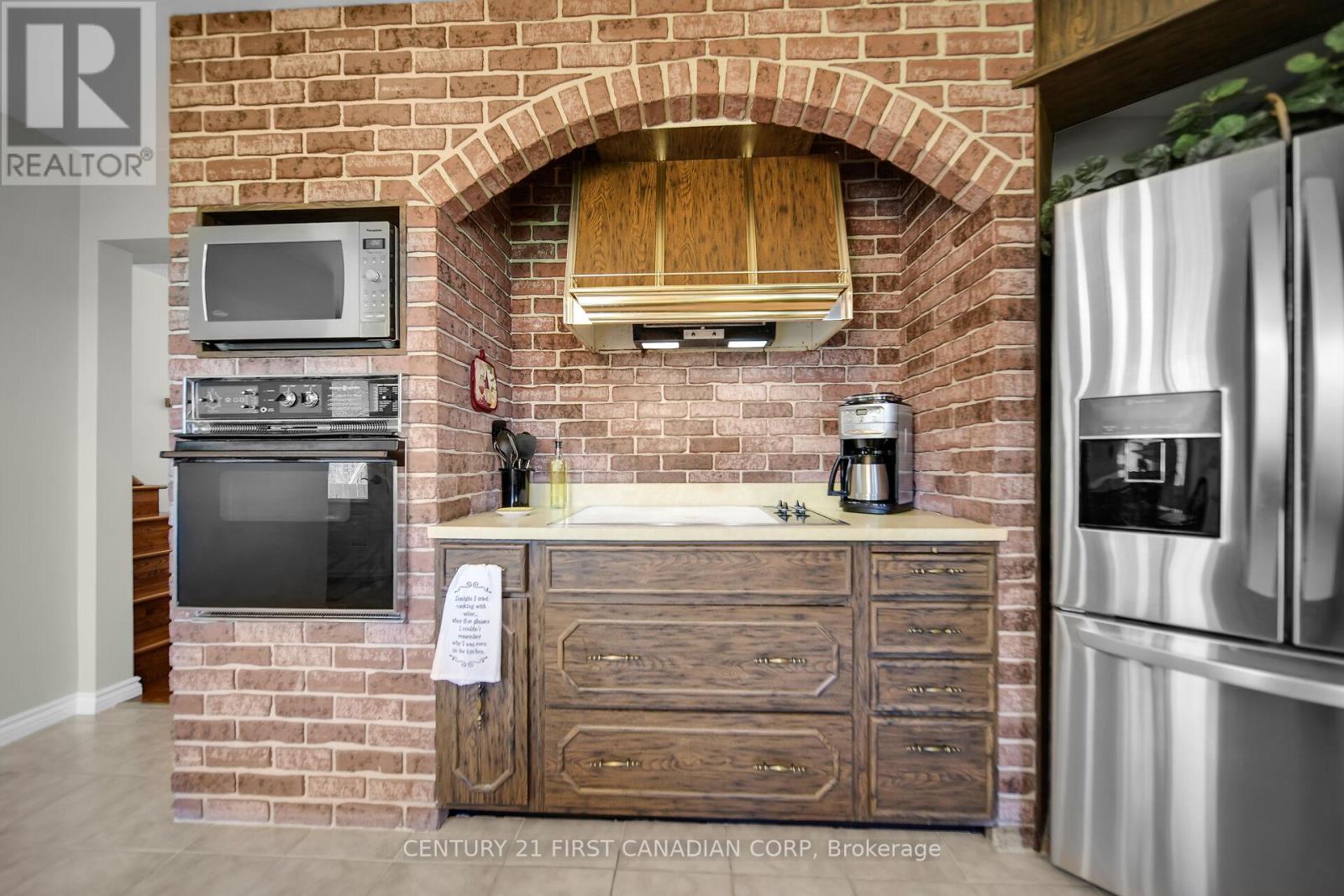 10016 Graham Road, West Elgin, Ontario  N0L 2P0 - Photo 15 - X12112116