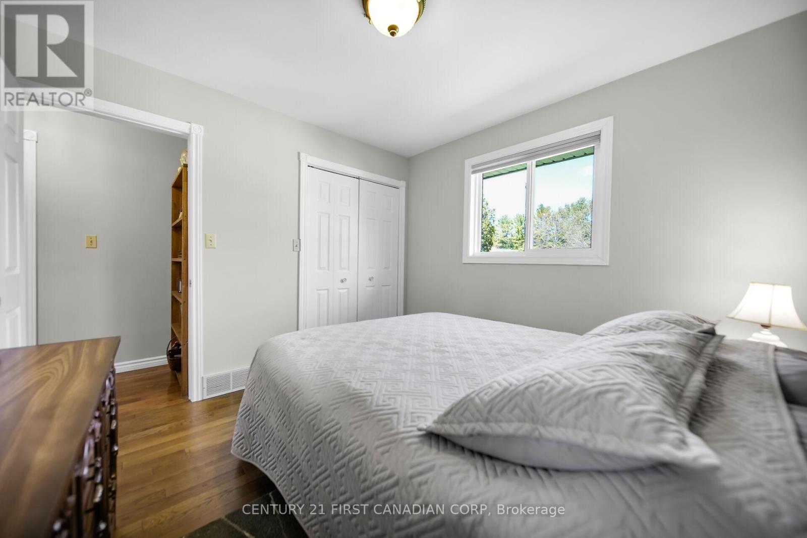 10016 Graham Road, West Elgin, Ontario  N0L 2P0 - Photo 22 - X12112116