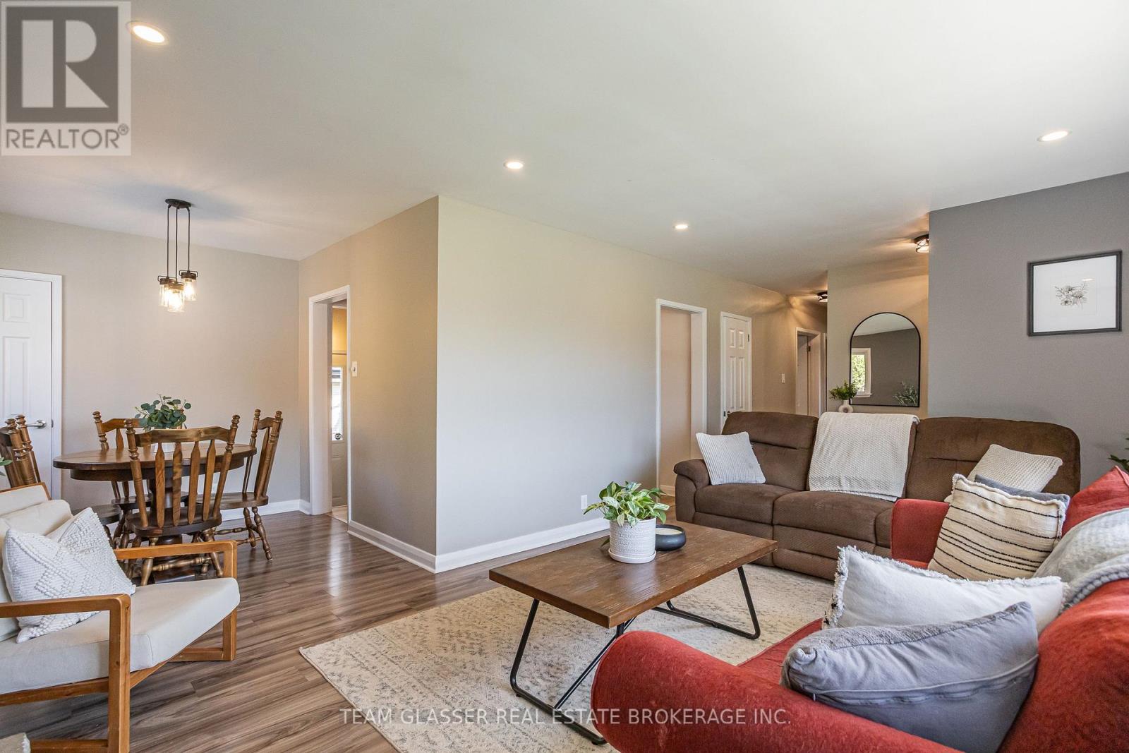 1718 Whitehall Drive, London East, Ontario  N5W 1Y9 - Photo 12 - X12112193