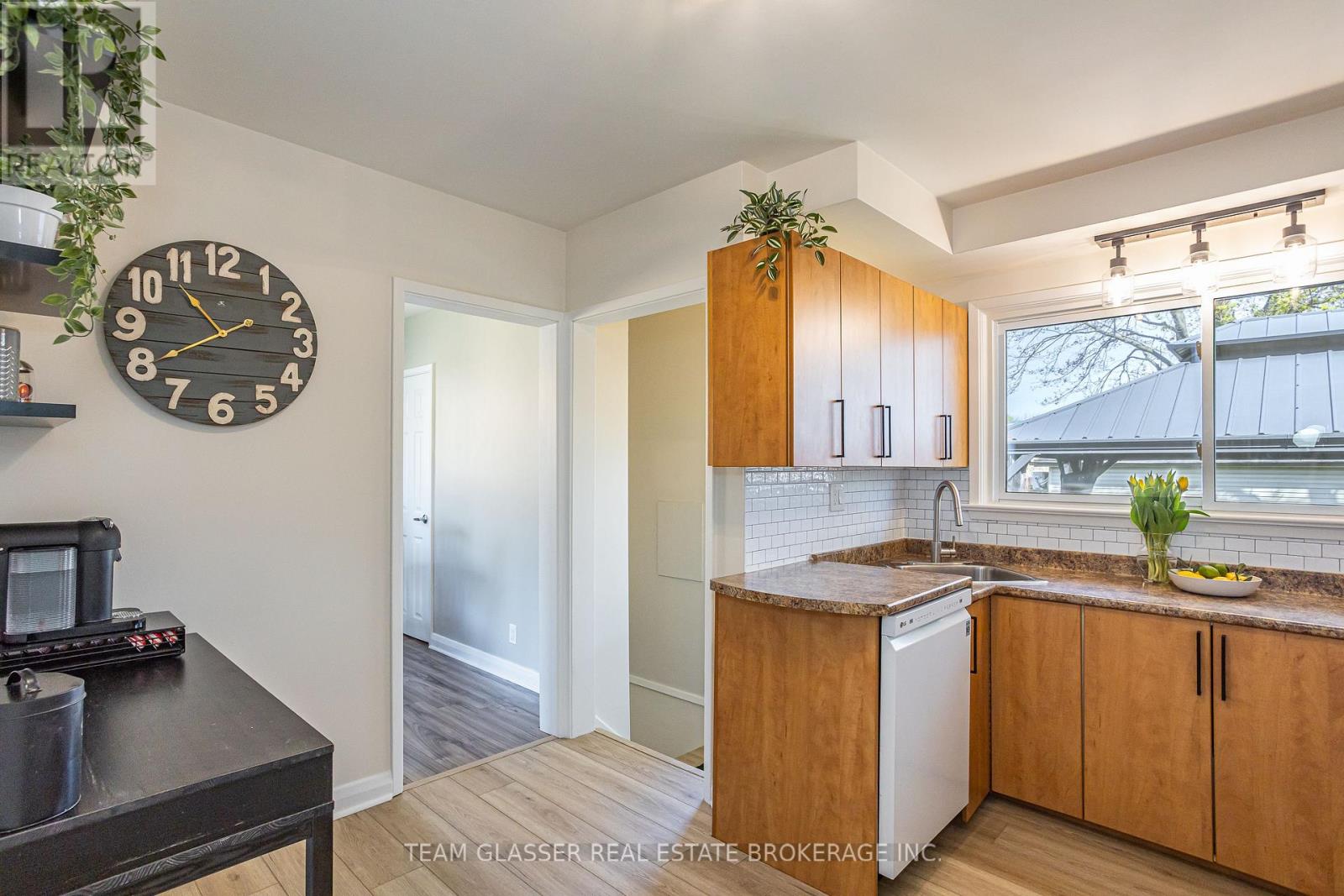 1718 Whitehall Drive, London East, Ontario  N5W 1Y9 - Photo 14 - X12112193
