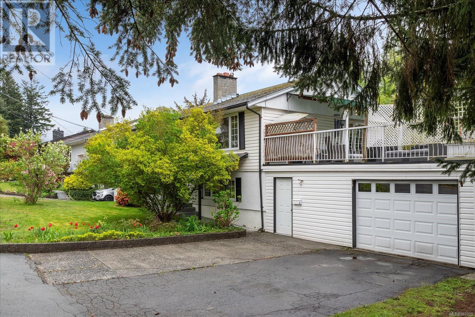 Property at 1925 Meredith Rd image 2