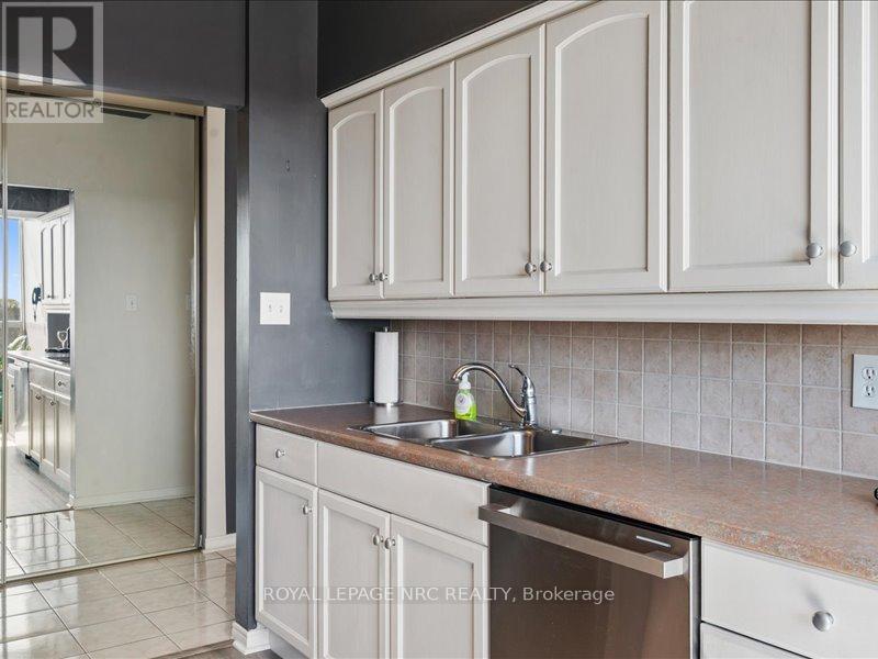 807 - 5100 Dorchester Road, Niagara Falls, Ontario  L2E 7H4 - Photo 25 - X12111477