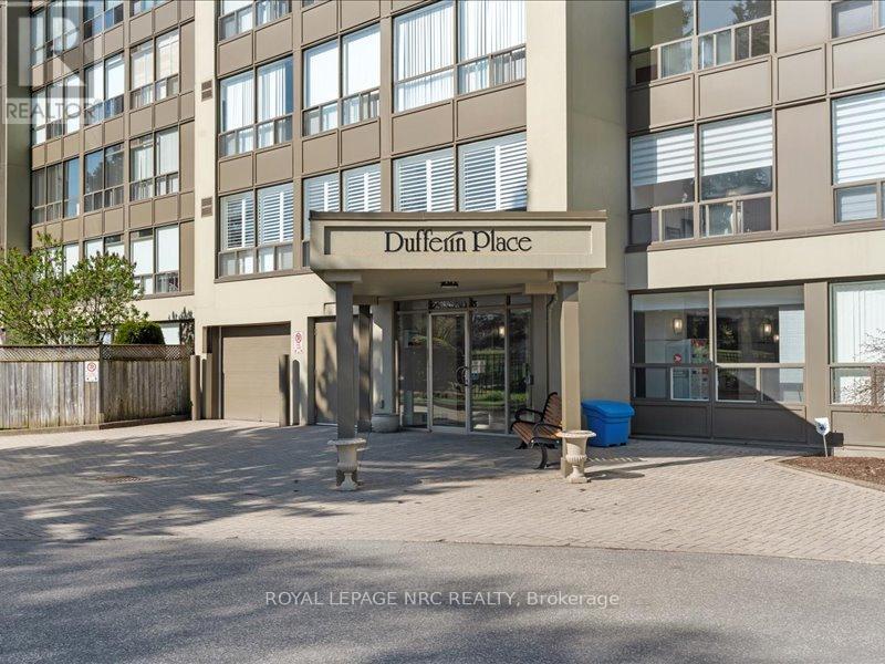 807 - 5100 Dorchester Road, Niagara Falls (Morrison), Ontario  L2E 7H4 - Photo 3 - X12111477