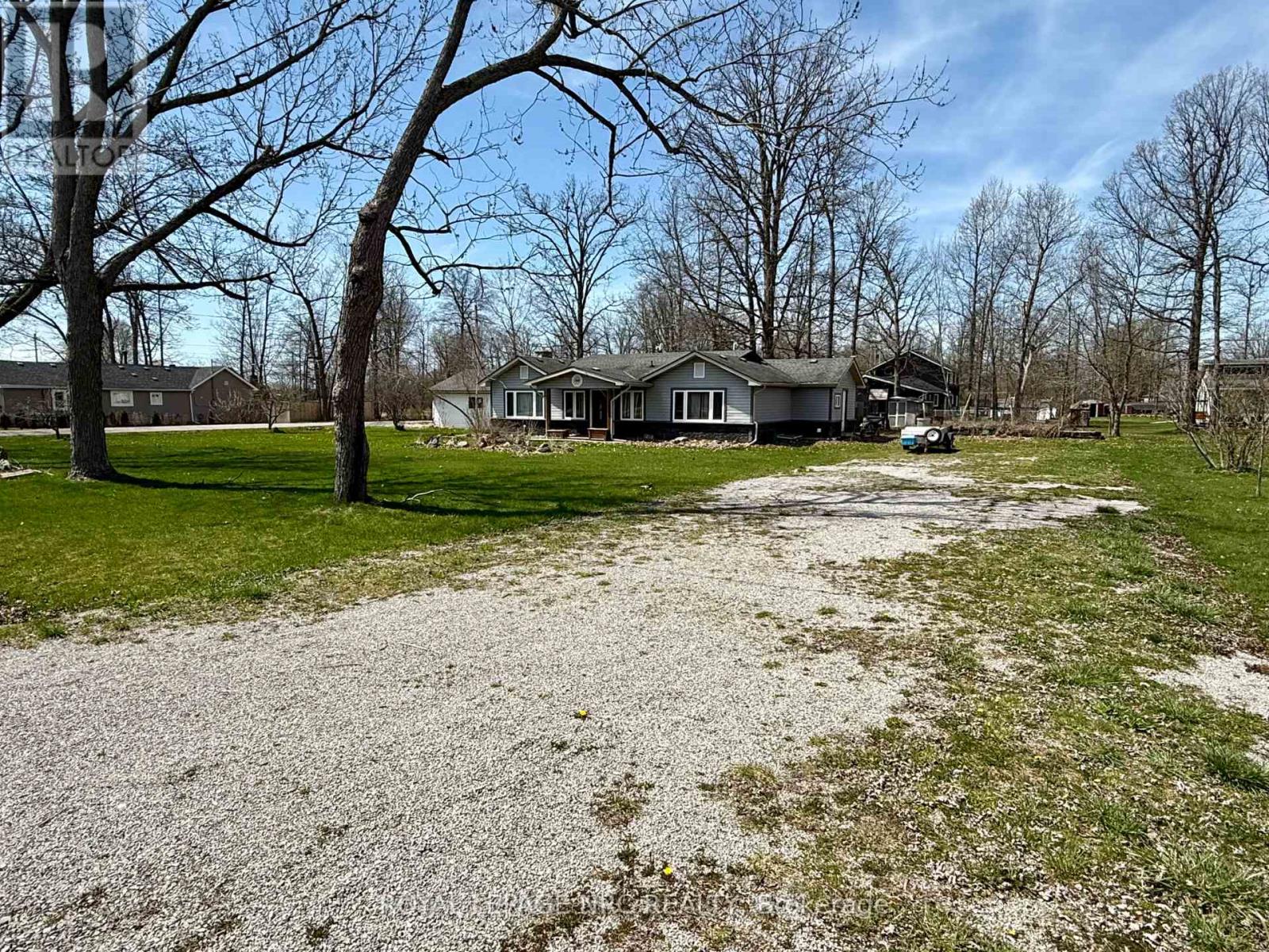 1999 Jewson Road, Fort Erie, Ontario  L2A 5M4 - Photo 11 - X12112247