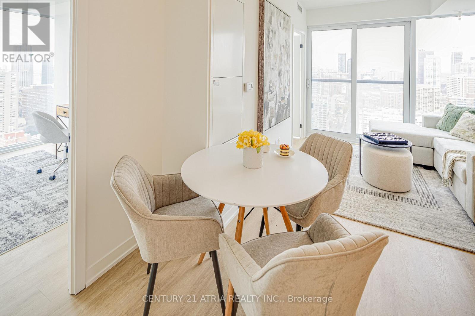 3806 - 319 Jarvis Street, Toronto, Ontario  M5B 0C8 - Photo 6 - C12108434
