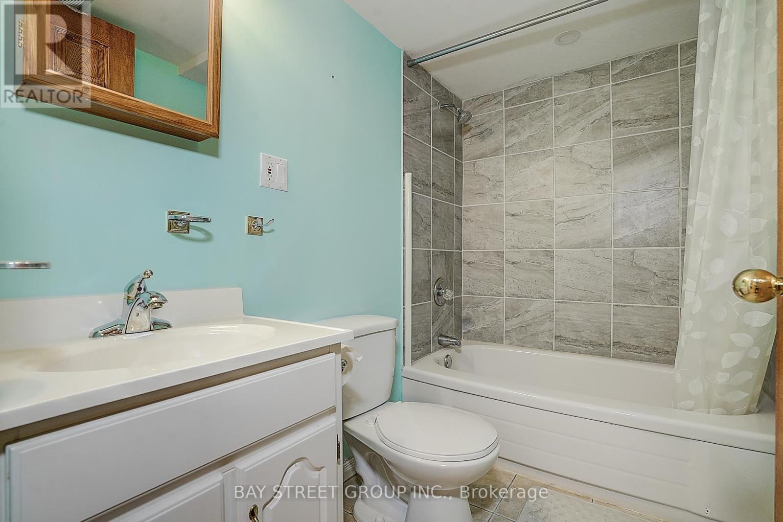3740 Windhaven Drive, Mississauga, Ontario  L5N 7V5 - Photo 32 - W12109730