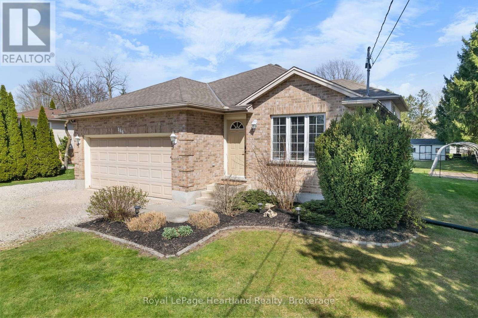 166 WEST PARK DRIVE, North Middlesex, Ontario