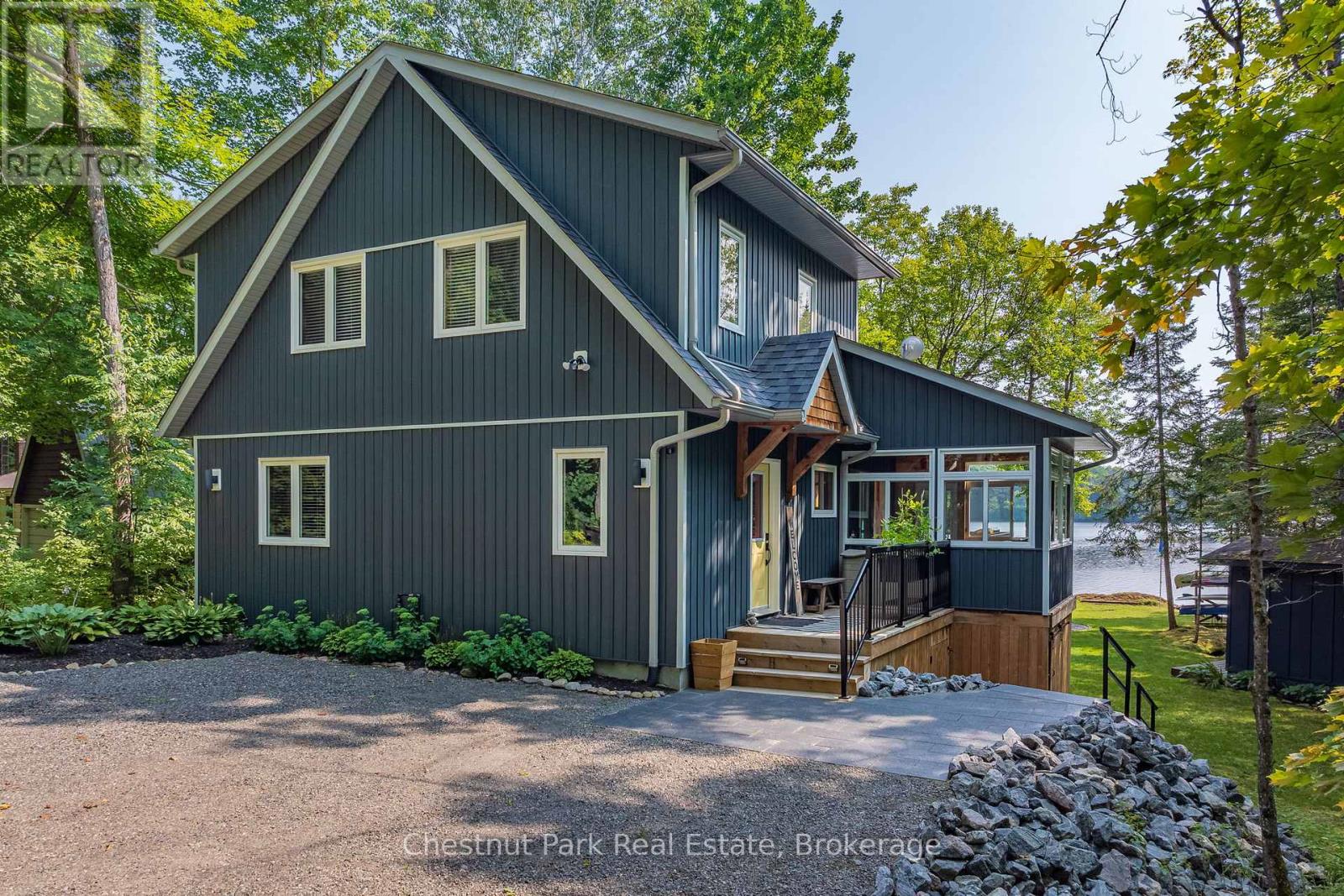 45 Sunnylea Avenue, Armour, Ontario  P0A 1L0 - Photo 2 - X12112059
