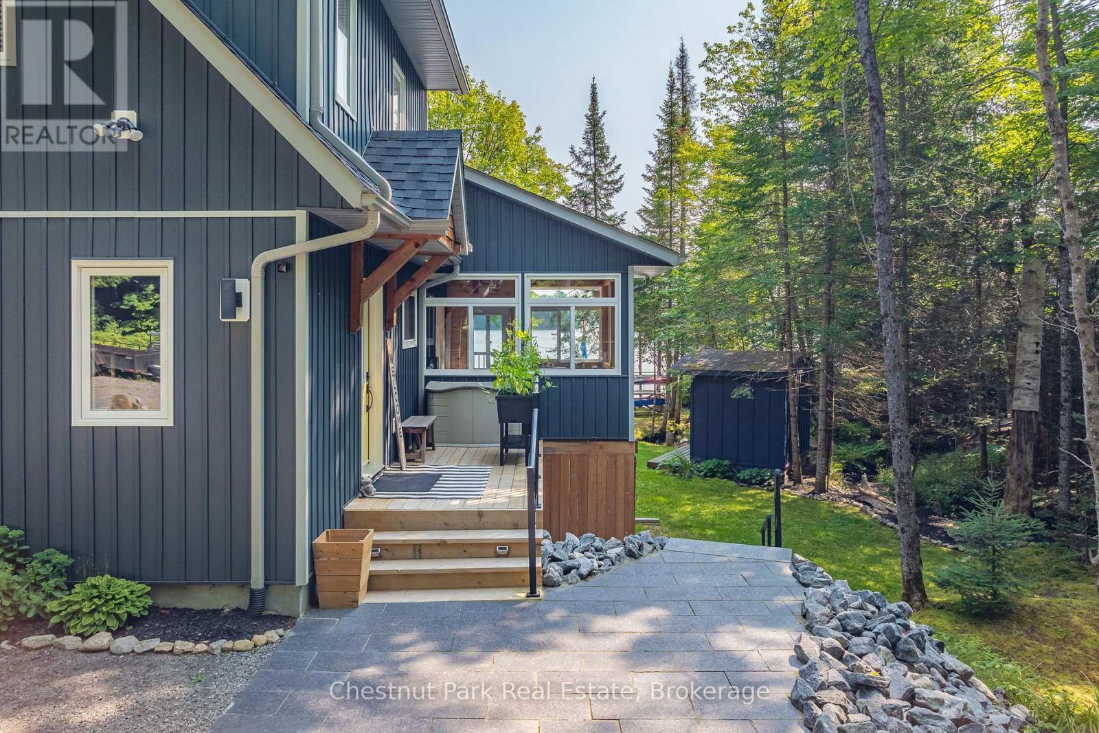 45 Sunnylea Avenue, Armour, Ontario  P0A 1L0 - Photo 41 - X12112059