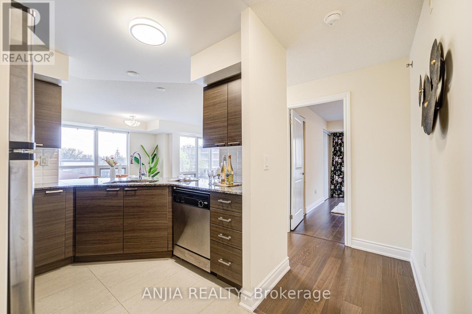 313 - 760 Sheppard Avenue W, Toronto, Ontario  M3H 0B3 - Photo 10 - C12112044
