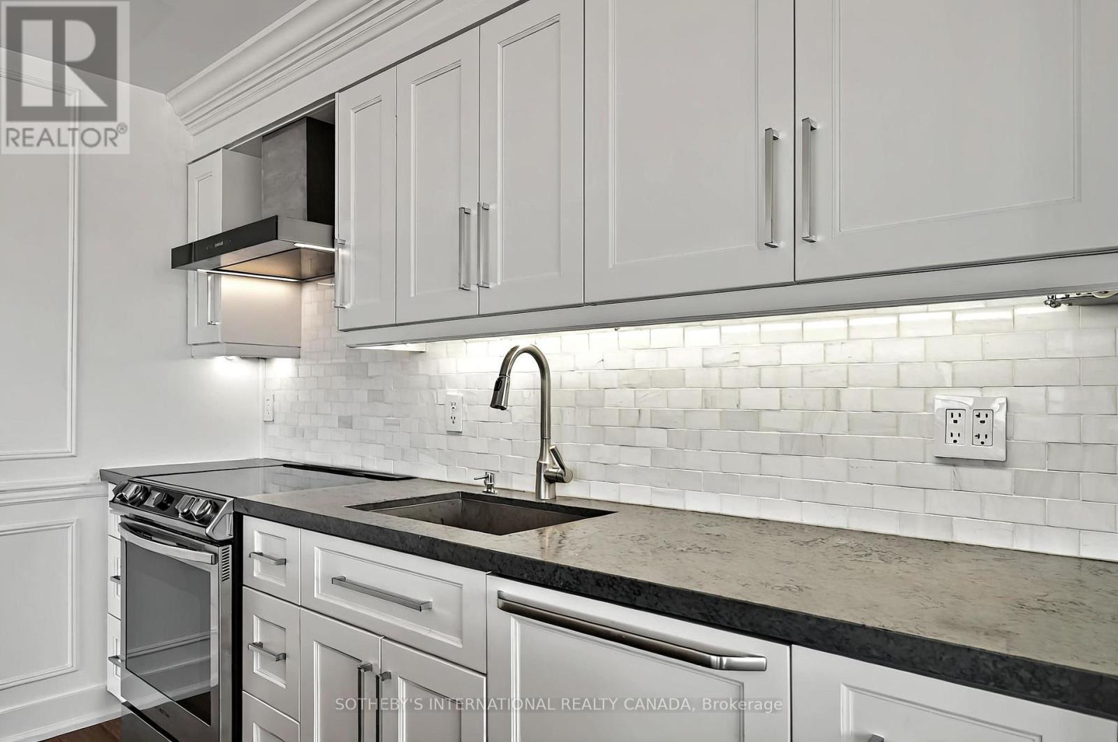 600 - 550 Queens Quay W, Toronto, Ontario  M5V 3M8 - Photo 9 - C12112133