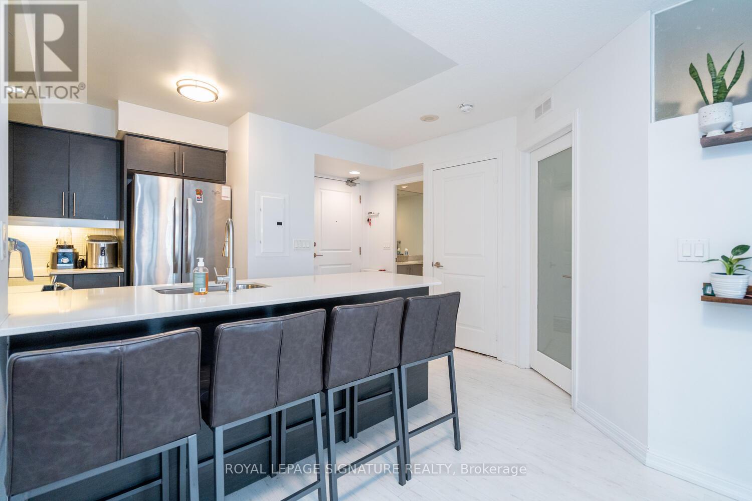 819 - 75 East Liberty Street, Toronto, Ontario  M6K 3R3 - Photo 10 - C12112170