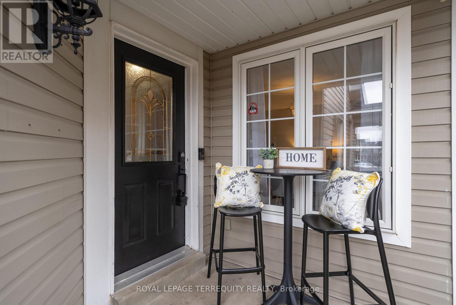 Property at 45 ASTER CRESCENT image 3