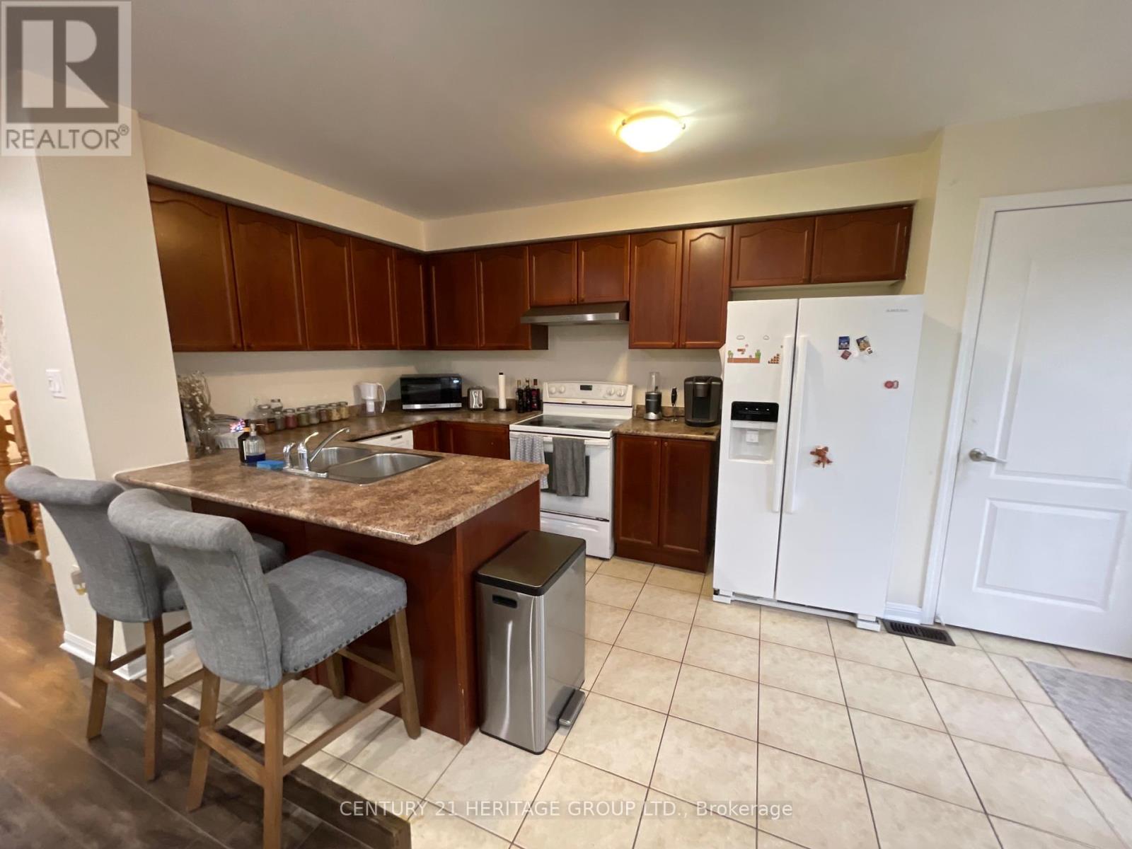 26 Lappe Avenue, Markham, Ontario  L6B 1L3 - Photo 10 - N12111993