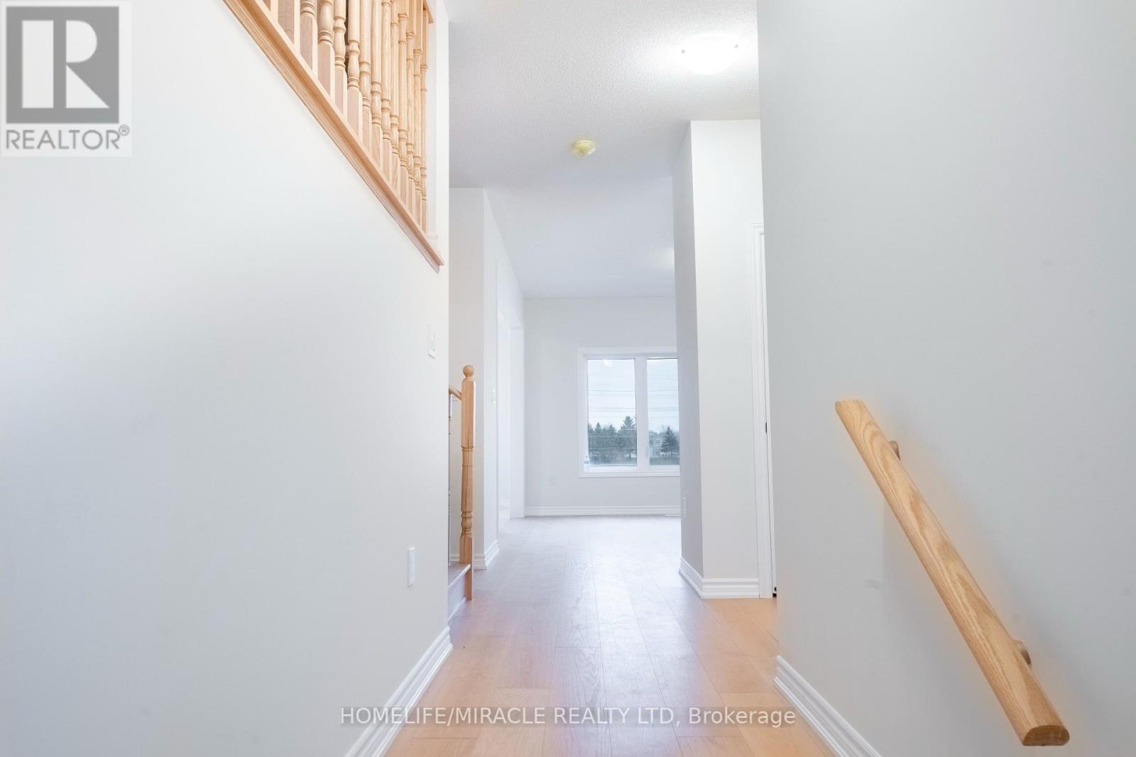 19 Fenn Crescent, New Tecumseth, Ontario  L9R 0X1 - Photo 3 - N12112011