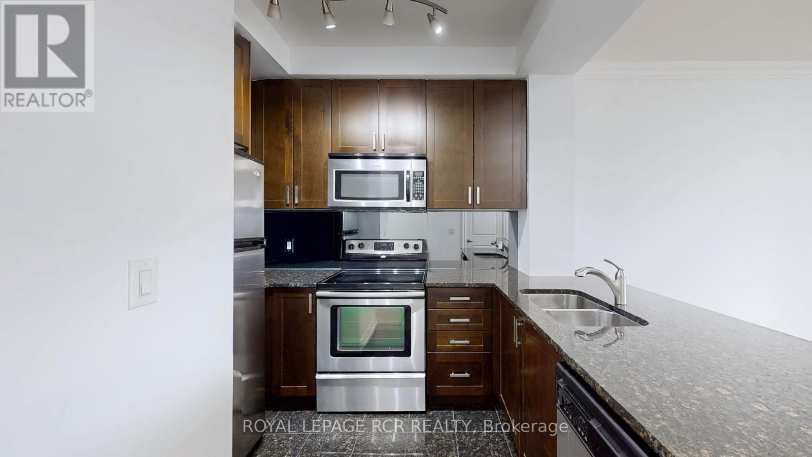 1404 - 9235 Jane Street, Vaughan (Maple), Ontario  L6A 0J8 - Photo 14 - N12112198