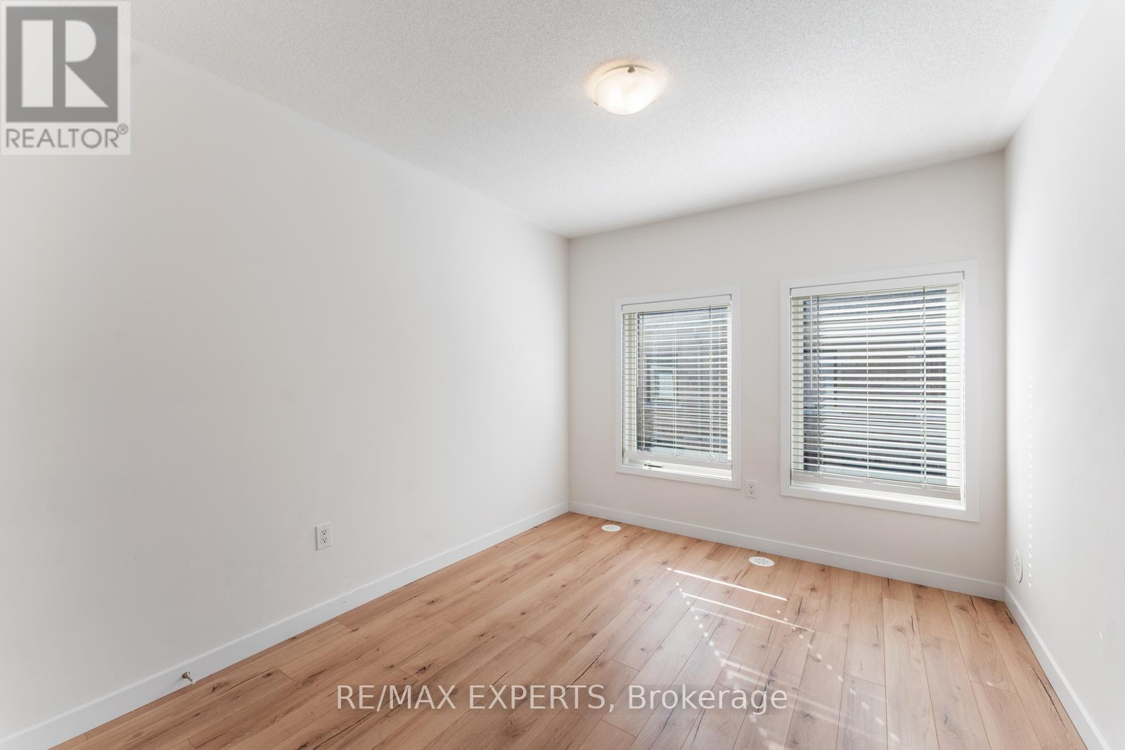 10286 Keele Street, Vaughan, Ontario  L6A 1G3 - Photo 37 - N12112206
