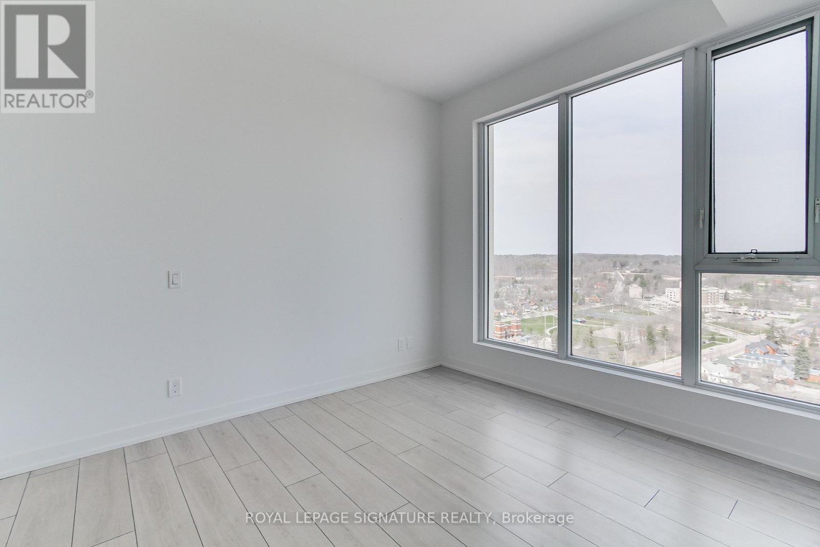 2404 - 39 Mary St Street, Barrie (City Centre), Ontario  L4N 1S9 - Photo 19 - S12112118