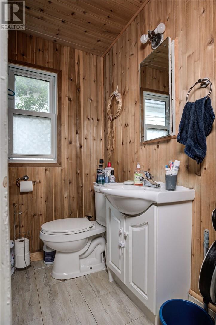 100 Whittaker, Greater Sudbury, Ontario  P3C 3X2 - Photo 21 - 2121881