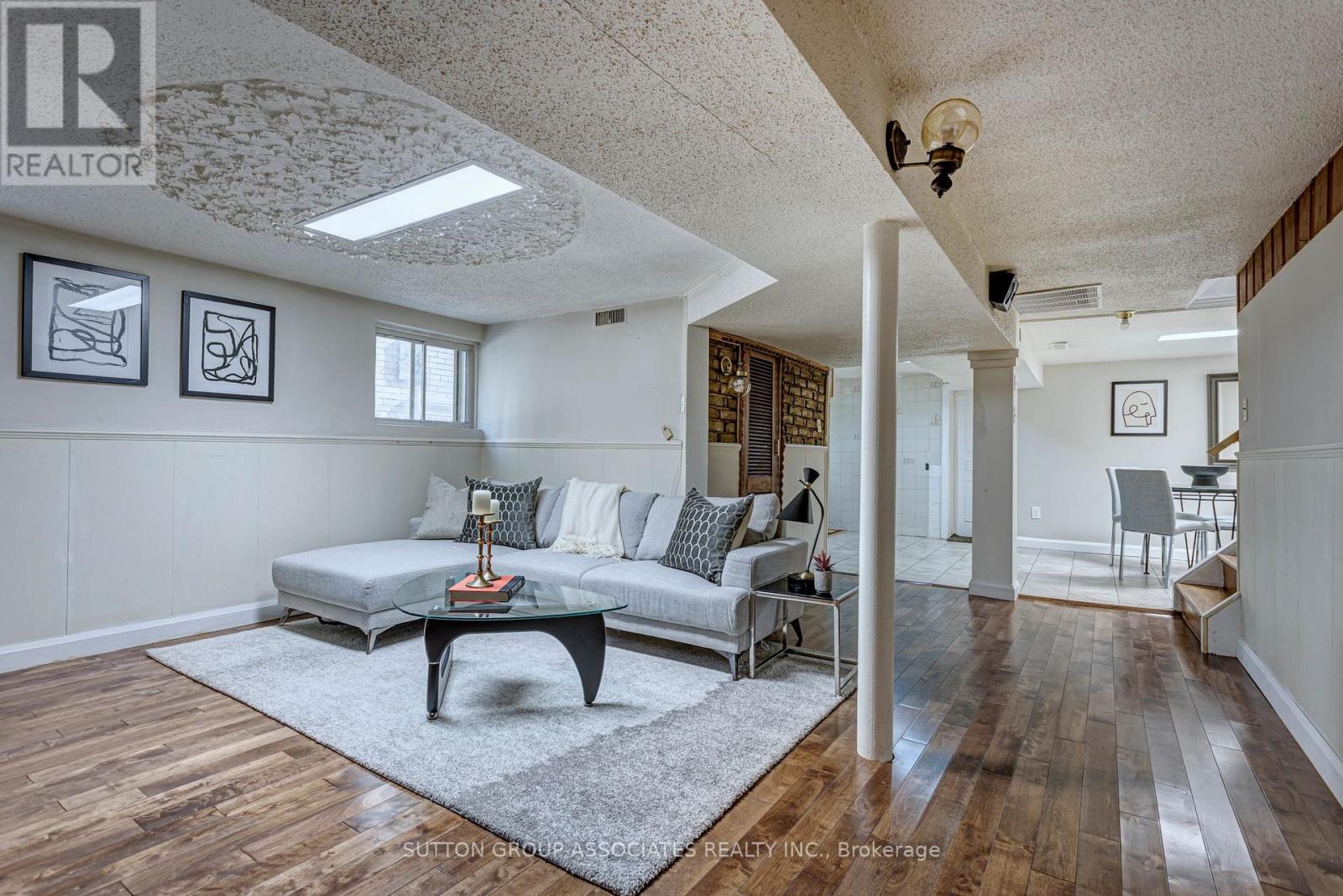 75 Clendenan Avenue, Toronto (High Park North), Ontario  M6P 2W7 - Photo 34 - W12111987