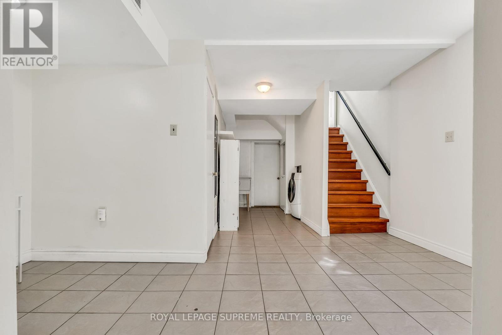 531 Silverthorn Avenue, Toronto (Keelesdale-Eglinton West), Ontario  M6M 3H8 - Photo 32 - W12112056