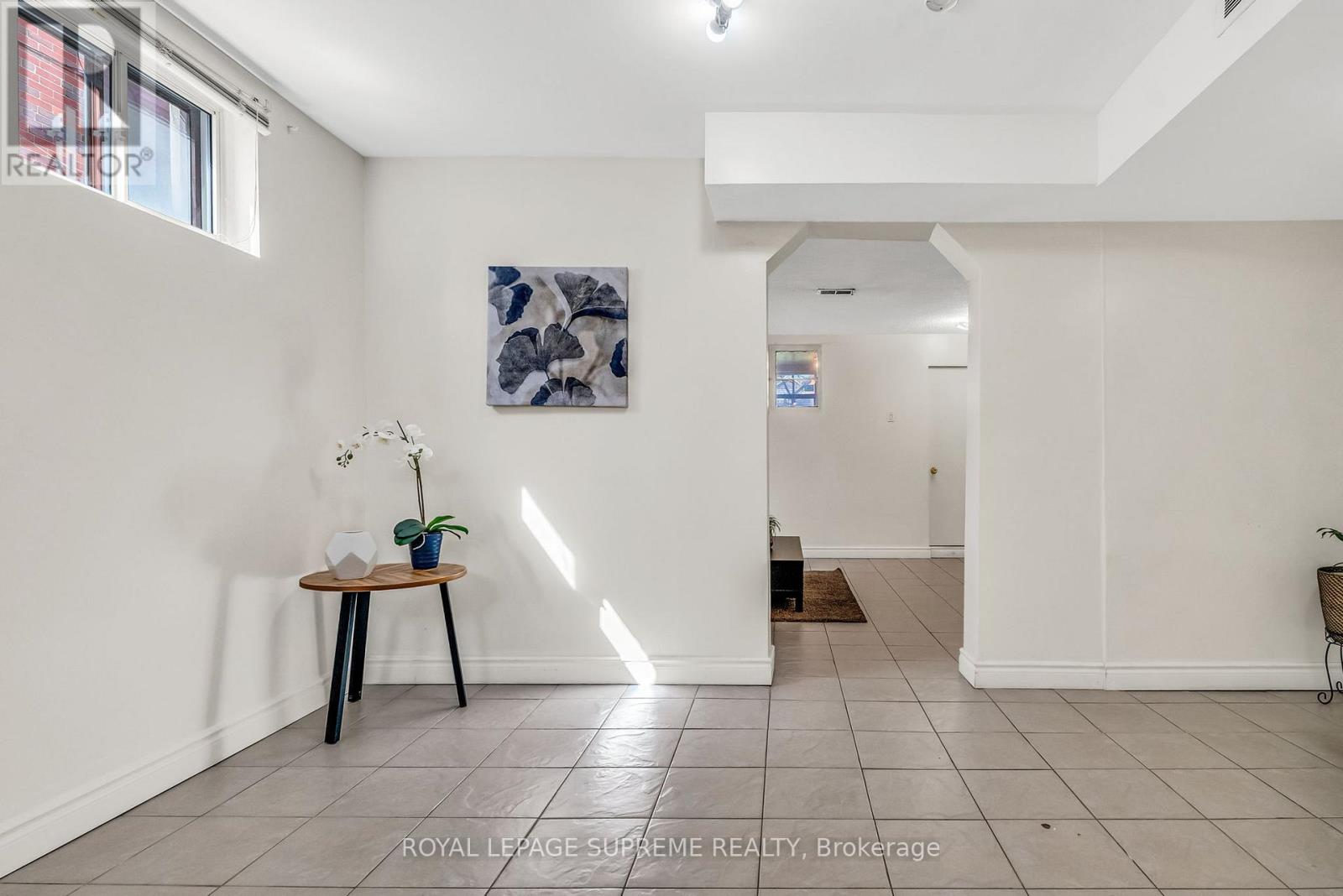 531 Silverthorn Avenue, Toronto (Keelesdale-Eglinton West), Ontario  M6M 3H8 - Photo 34 - W12112056